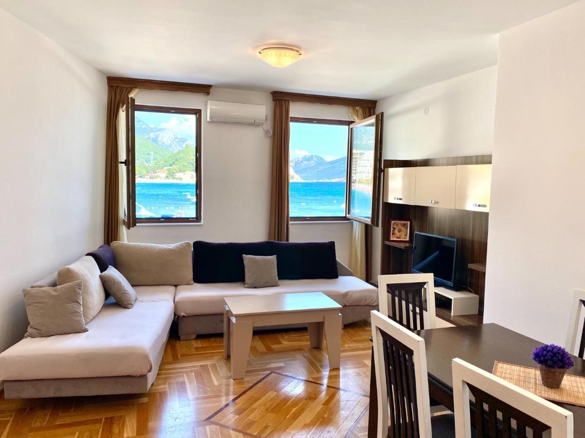 Apartments First Line Petrovac المظهر الخارجي الصورة