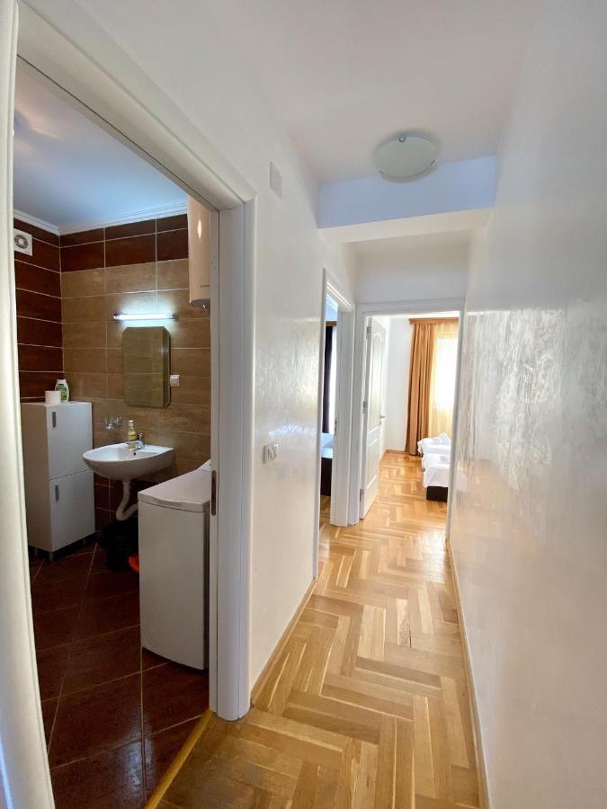 Apartments First Line Petrovac المظهر الخارجي الصورة