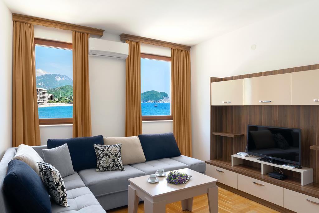Apartments First Line Petrovac المظهر الخارجي الصورة
